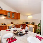 Apartment Suncica