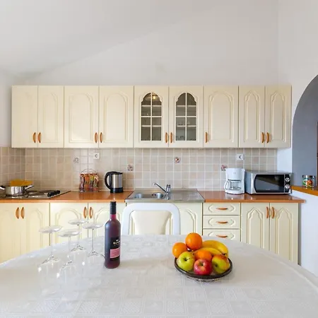 Apartment Suncica